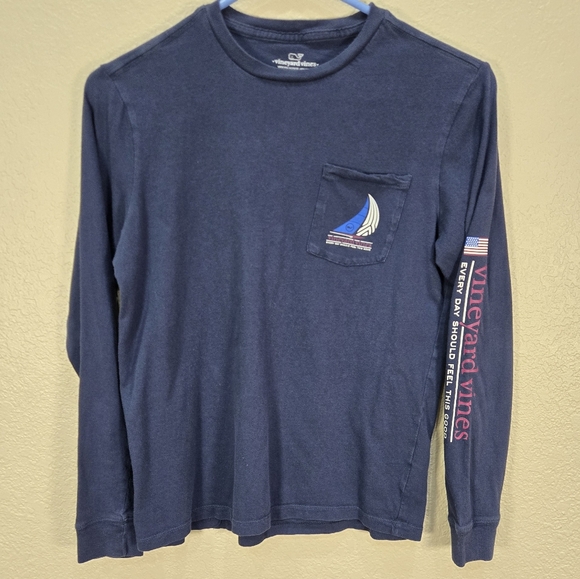 Vineyard Vines Navy Long Sleeve Tee with Sailboat Design Boys Large - Picture 1 of 10